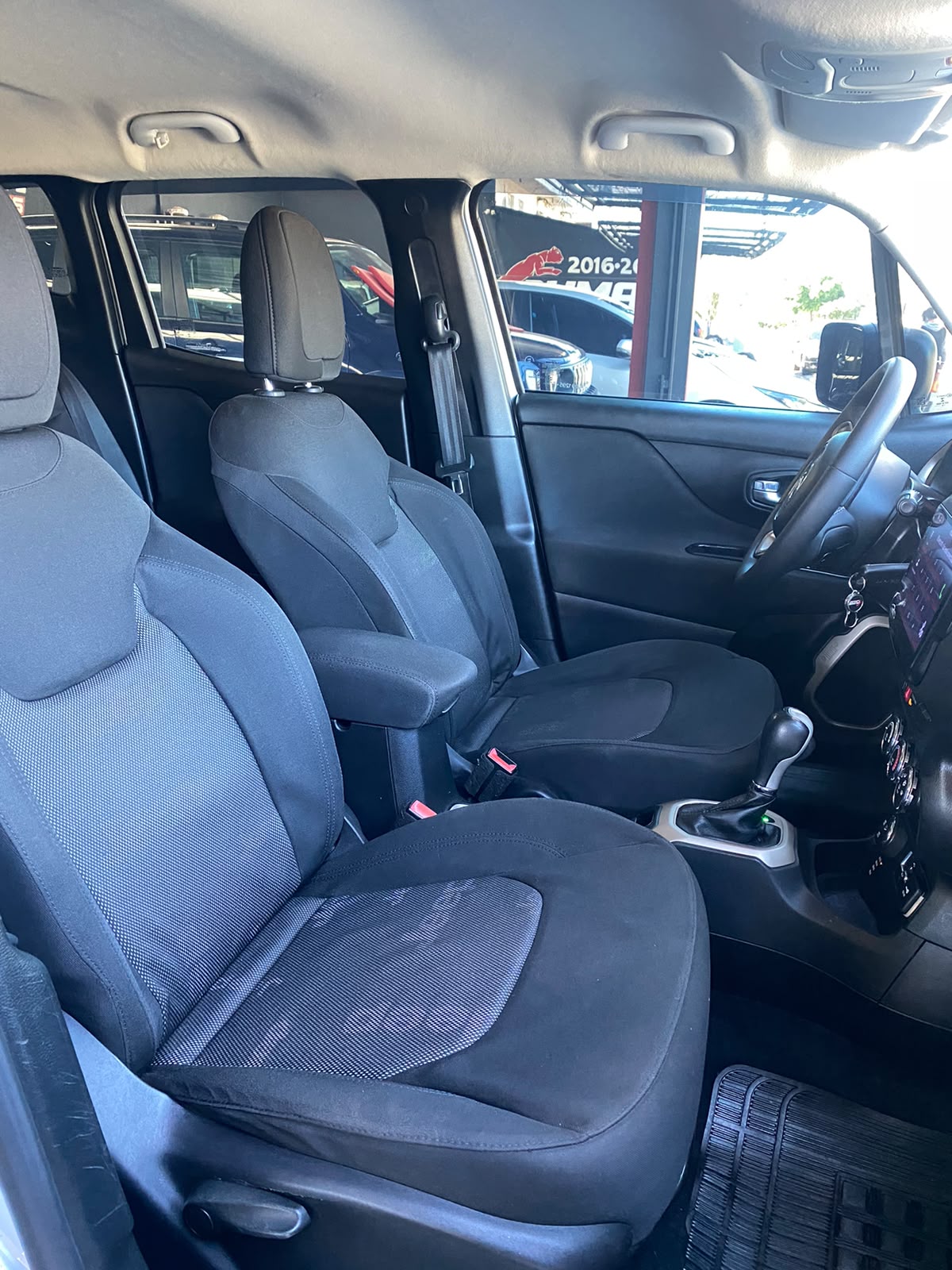 Foto 8 de Jeep Renegade 2.0 Diesel