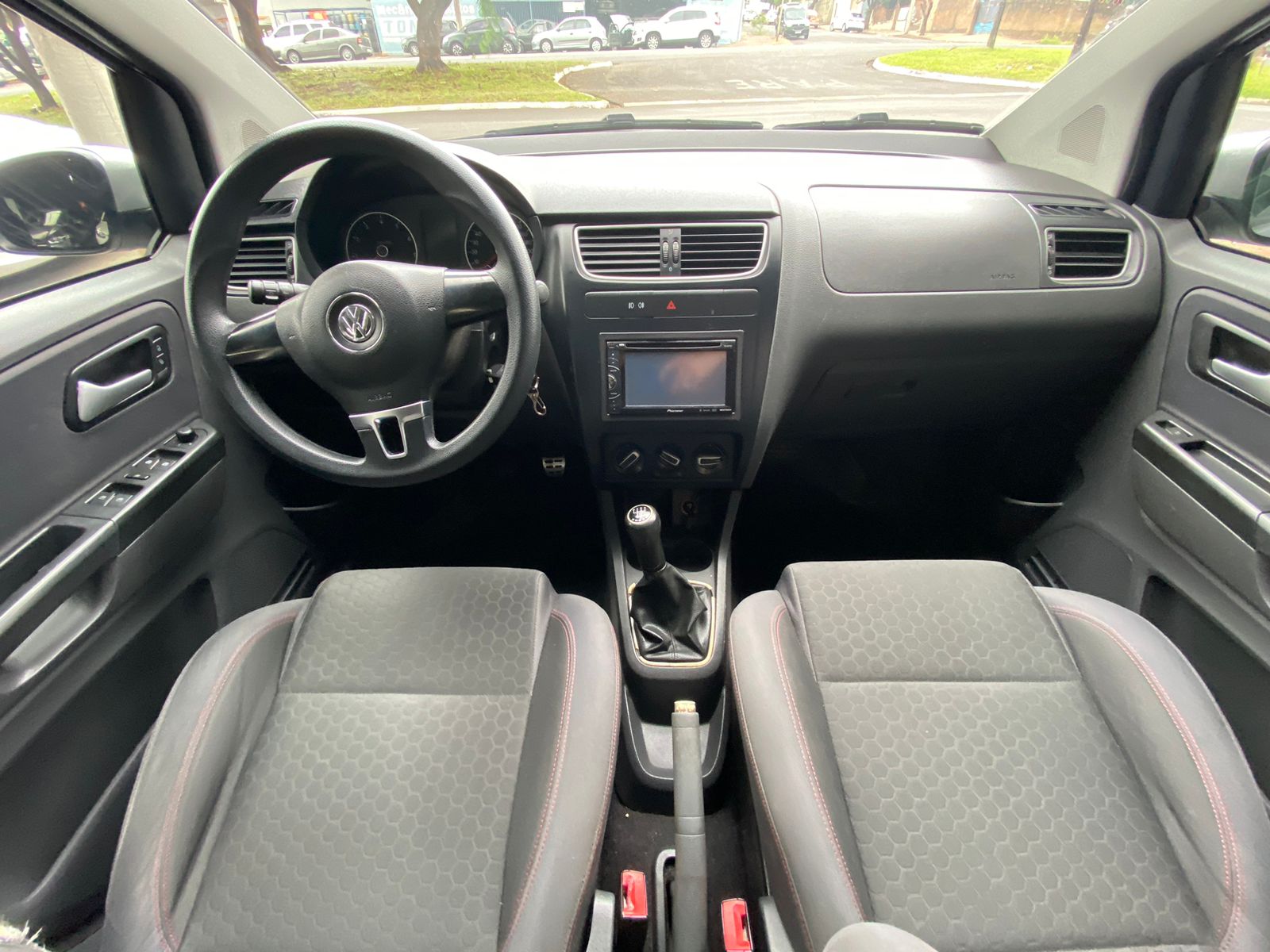 Foto 10 de VW Spacefox Cross 1.6