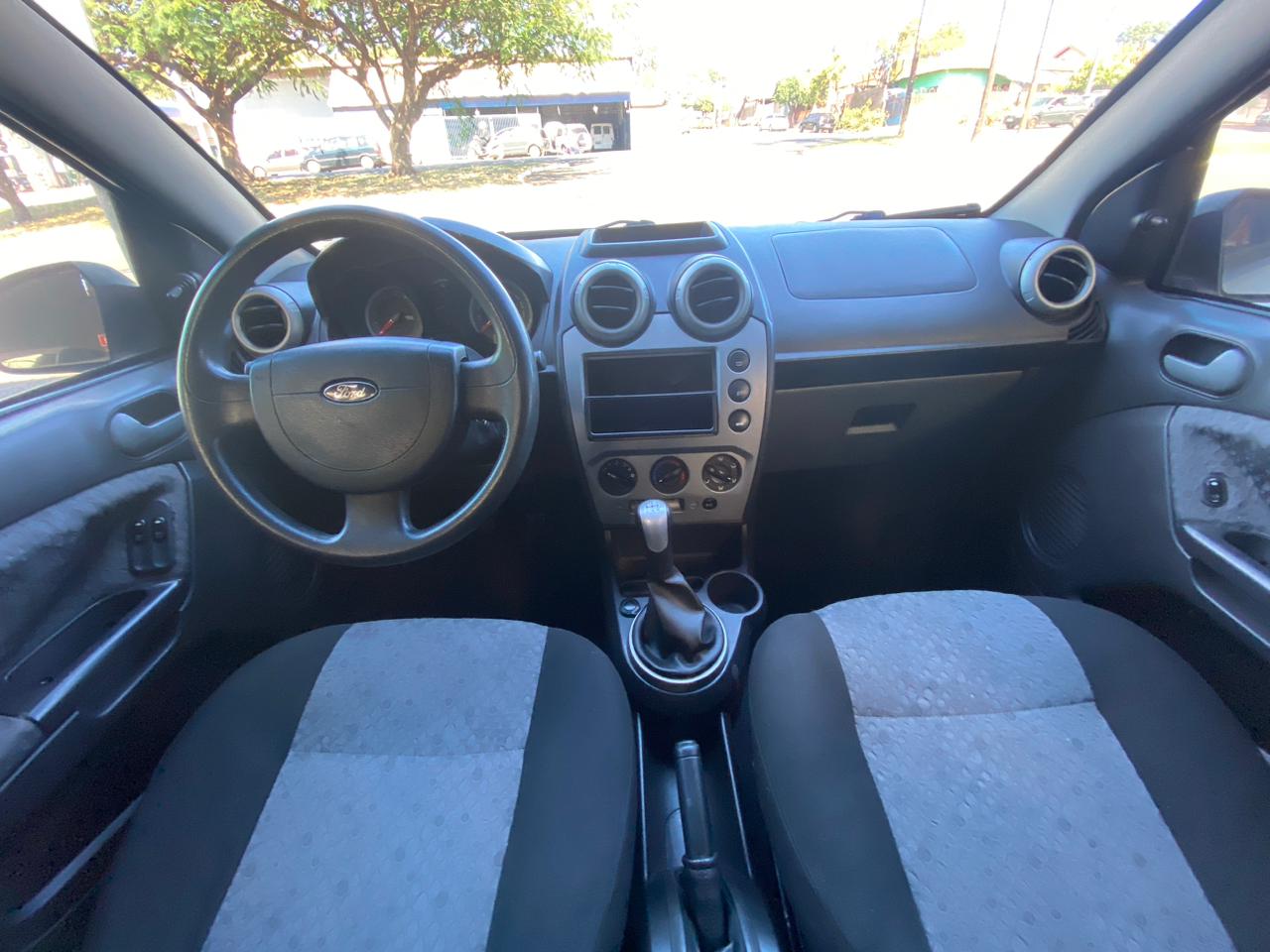 Foto 10 de Ford Fiesta 1.6 Flex