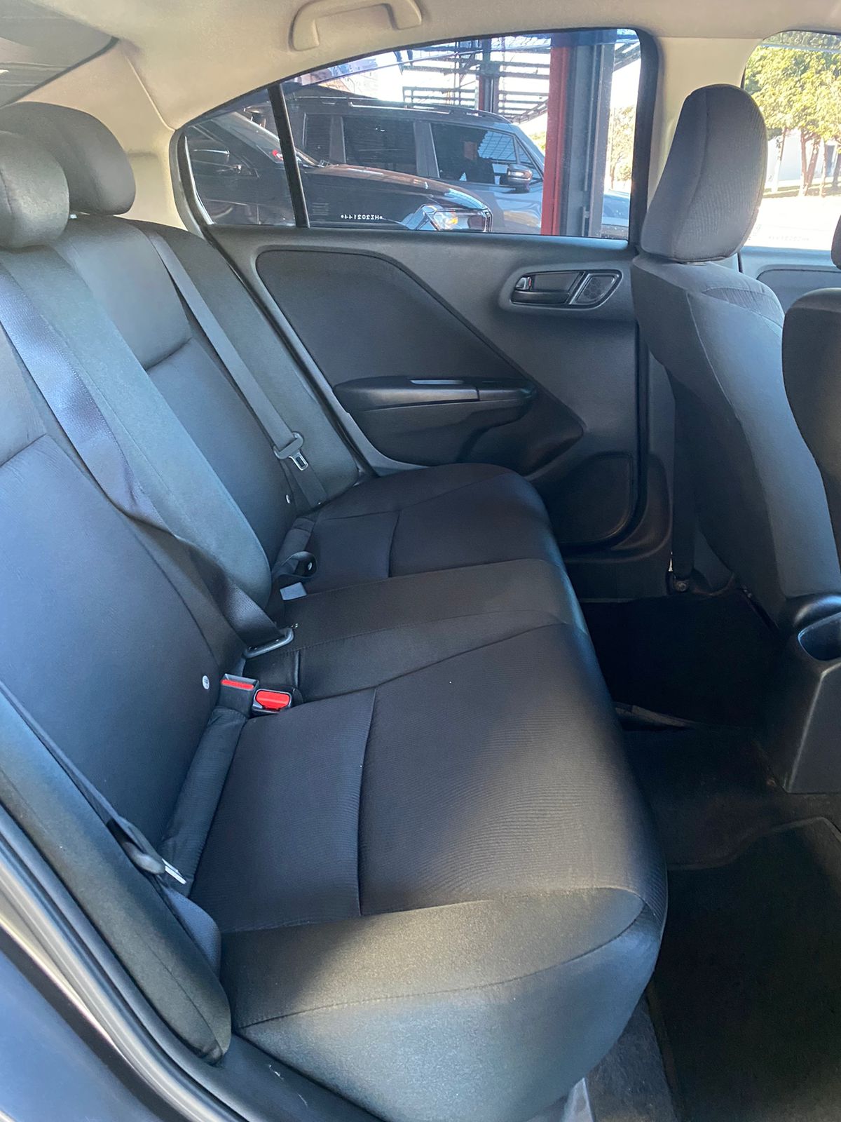 Foto 9 de Honda City DX 1.5