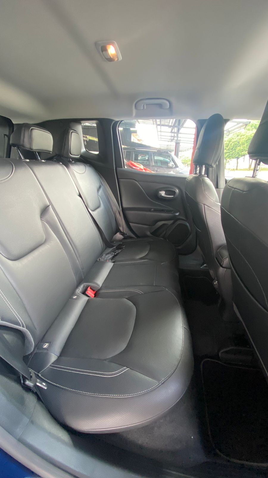 Foto 8 de Jeep Renegade Longitude T270 1.3
