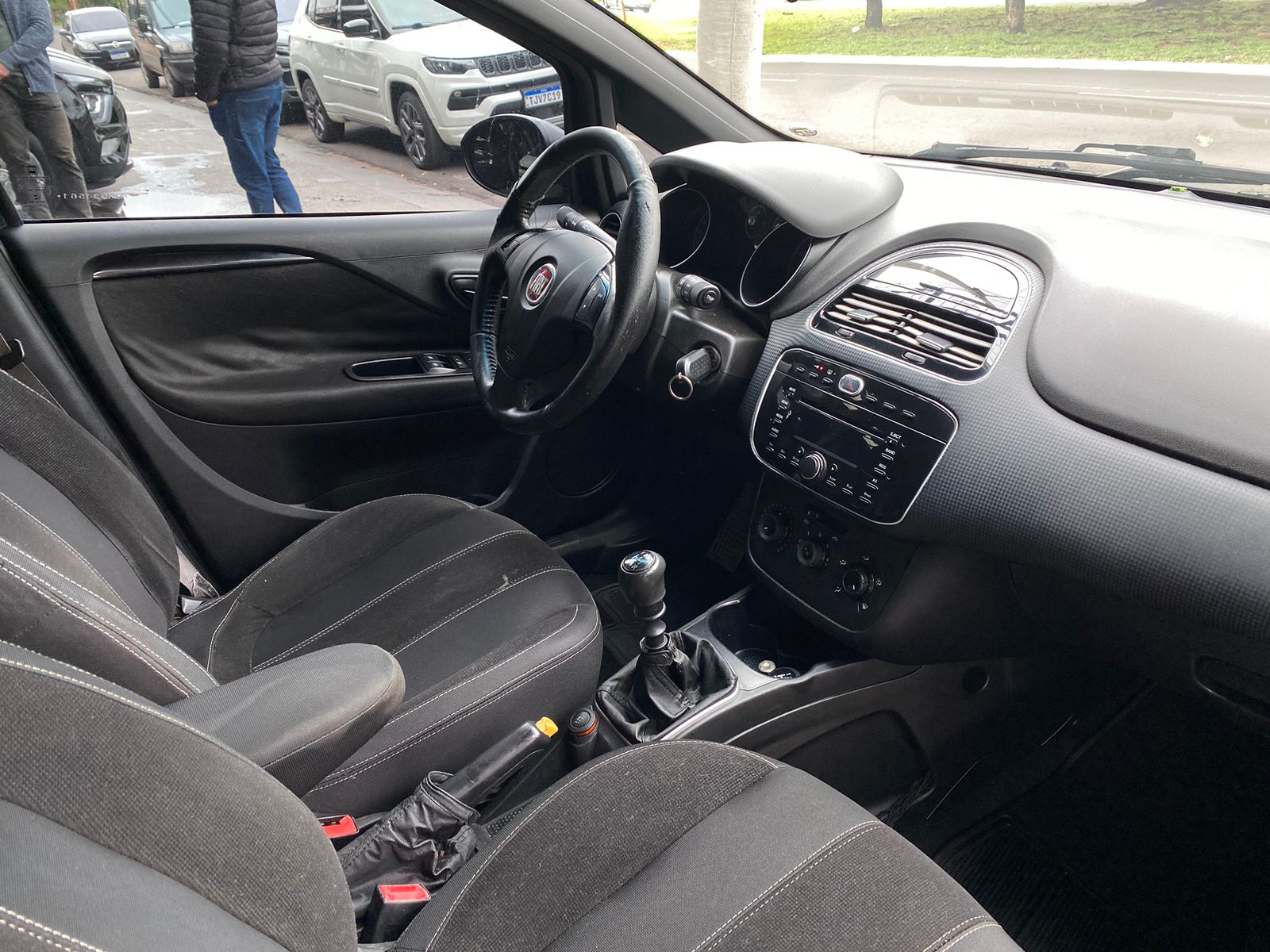 Foto 7 de Fiat Punto BlackMotion 1.8 Flex