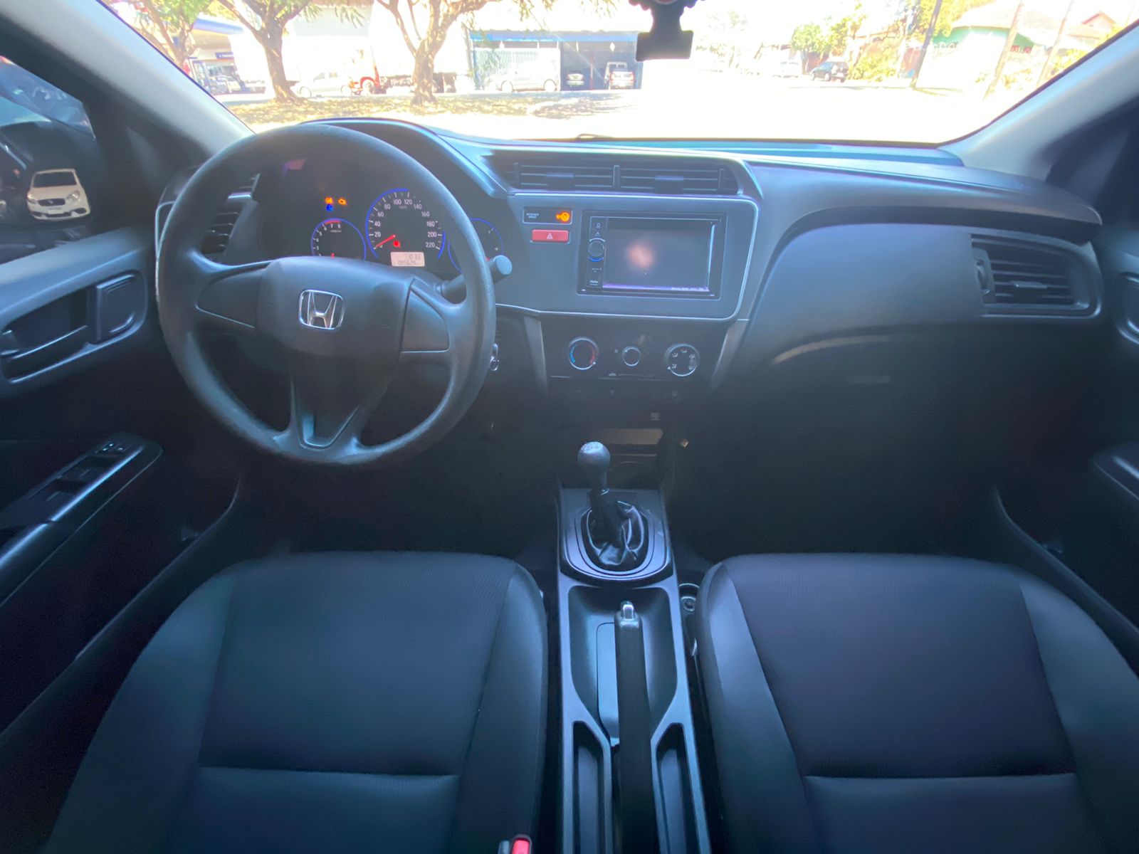 Foto 10 de Honda City DX 1.5