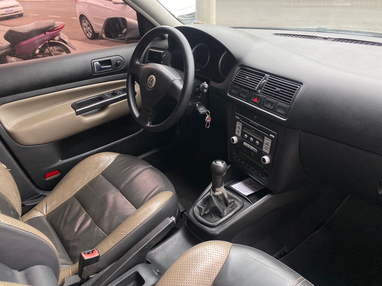 Foto 7 de VW Golf Sportline 1.6